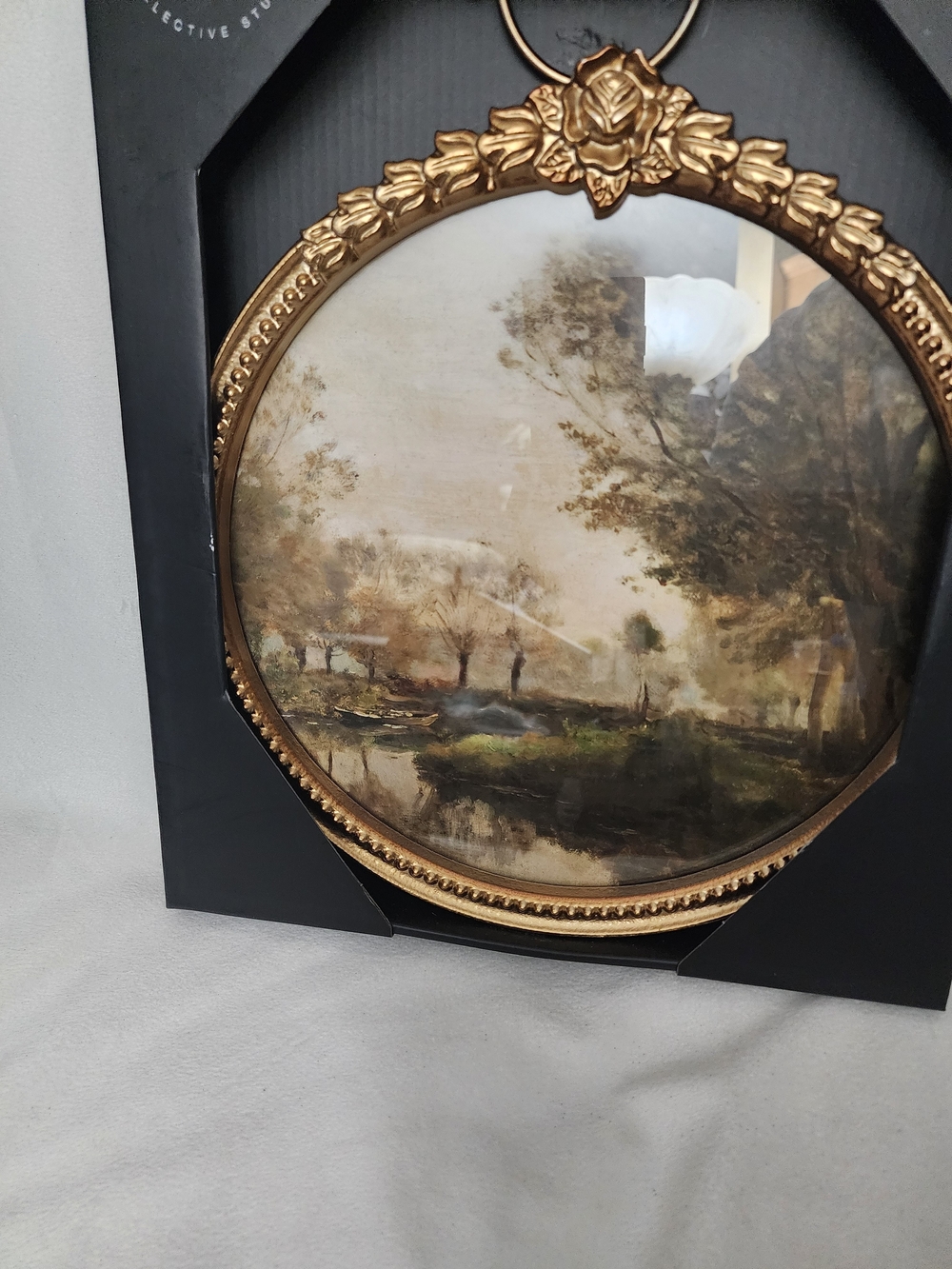 Ornate Gold-Framed Round Landscape Wall Art - Gold